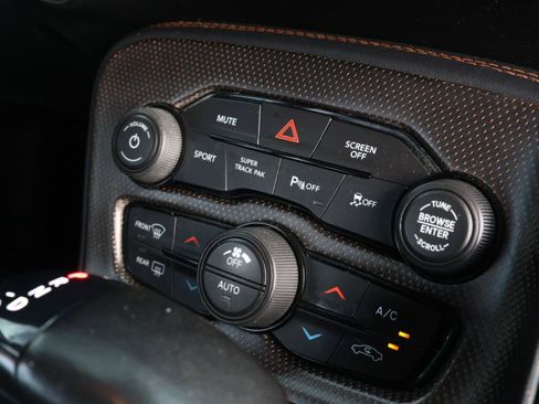 Used 2020 Dodge Challenger R/T RWD image 27