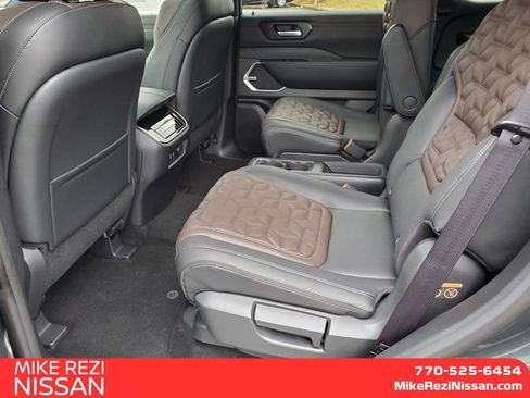 New 2026 Nissan Armada Platinum image 8