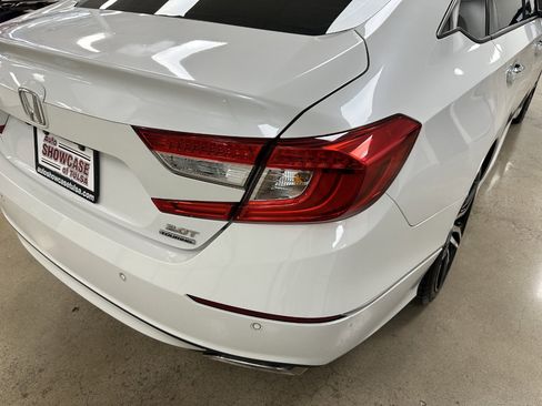 Used 2021 Honda Accord Touring image 16