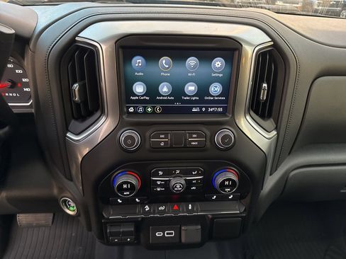 Used 2022 Chevrolet Silverado 2500 LT w/ Convenience Package image 12