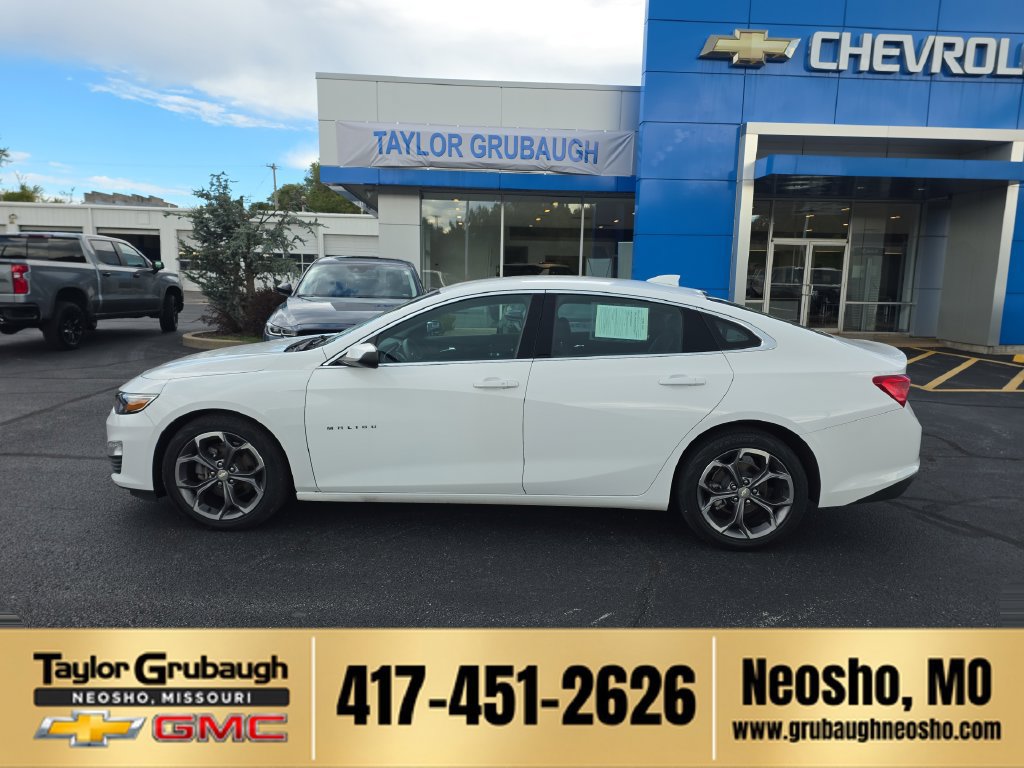 Used 2024 Chevrolet Malibu LT FWD image 1