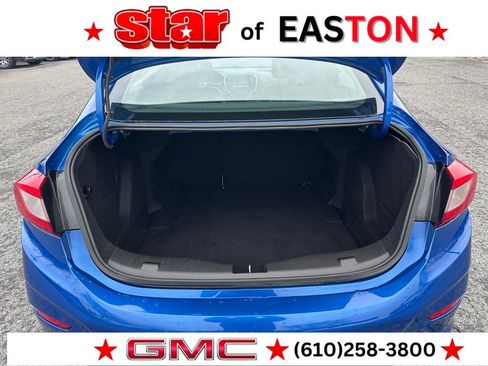 Used 2018 Chevrolet Cruze Premier image 33