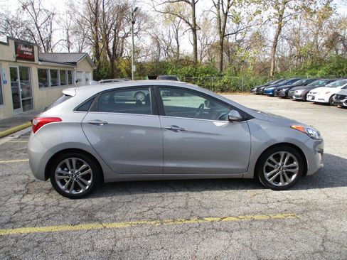 Used 2016 Hyundai Elantra GT image 11