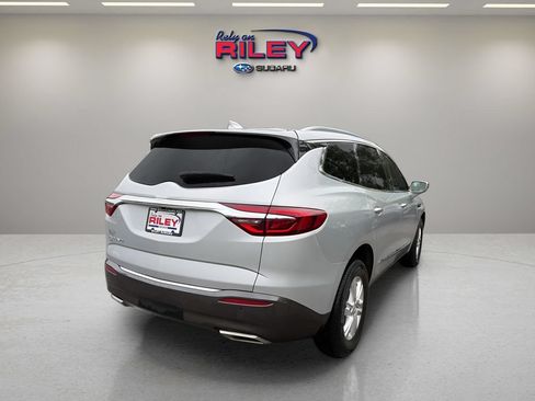 Used 2020 Buick Enclave Essence AWD/4WD image 5
