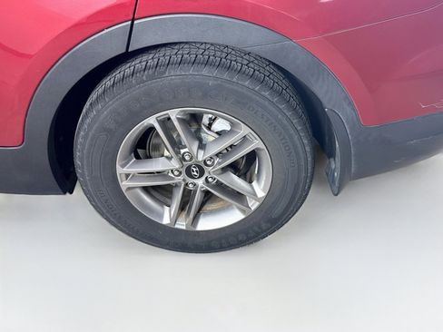 Used 2017 Hyundai Santa Fe Sport FWD image 35