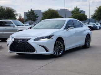 Used 2024 Lexus ES 300h Ultra Luxury w/ Accessory Package (Z2) FWD video 1