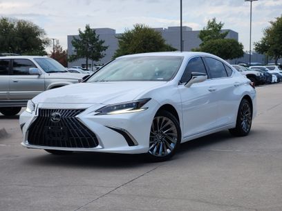 Used 2024 Lexus ES 300h Ultra Luxury w/ Accessory Package (Z2)