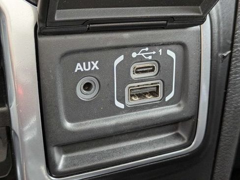 Used 2022 Jeep Wrangler Unlimited Sport w/ Sun And Sound Package AWD/4WD image 22