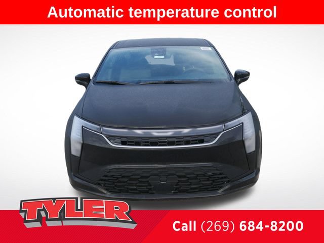 New 2027 Chrysler Pacifica Select FWD image 2