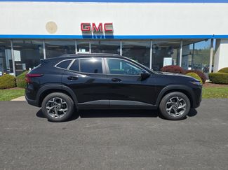 Used 2026 Chevrolet Trax LT w/ Sunroof Package FWD video 2