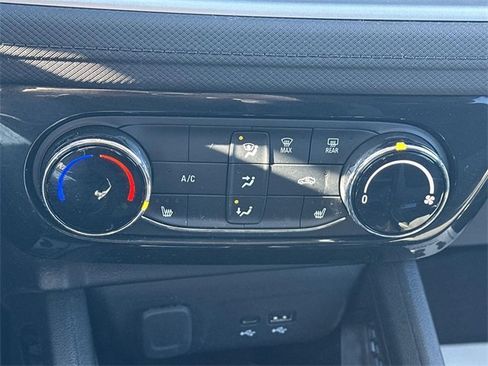 Certified 2024 Chevrolet TrailBlazer LT w/ LT Cold Weather Package image 32