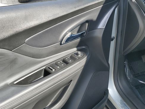 Used 2022 Buick Encore Preferred w/ Safety Package image 17