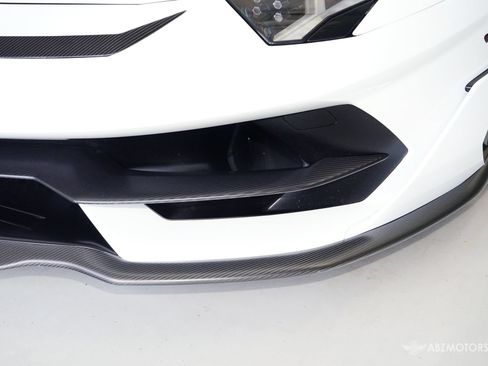 Used 2021 Lamborghini Aventador SVJ AWD/4WD image 14