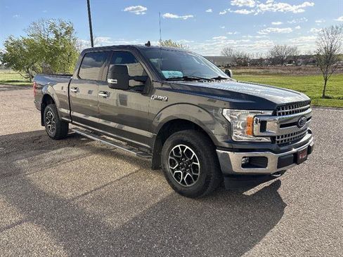 Used 2020 Ford F150 XLT w/ Equipment Group 302A Luxury AWD/4WD image 4