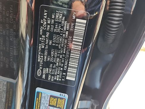 Used 2023 Genesis GV70 2.5T w/ Sport Prestige Package image 8