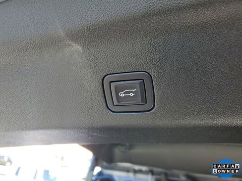 Used 2023 GMC Yukon SLT image 10