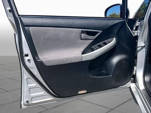 Used 2014 Toyota Prius Prime Plug-In Hybrid FWD image 21