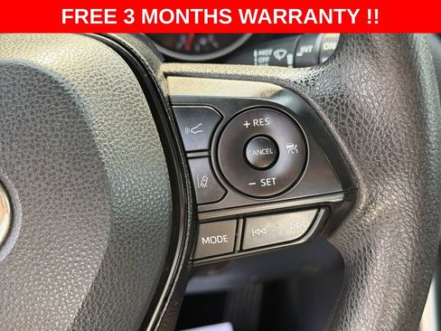 Used 2020 Toyota RAV4 XLE AWD/4WD image 41