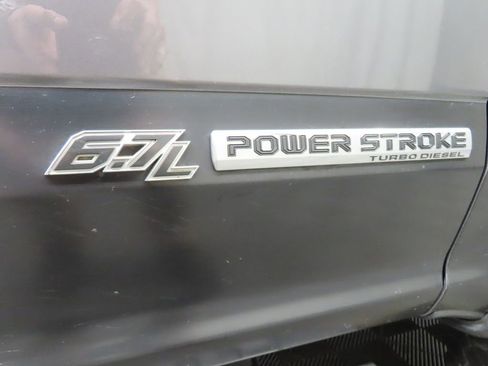 Used 2022 Ford F350 Lariat w/ Black Appearance Package AWD/4WD image 52