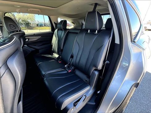 Used 2023 Acura MDX SH-AWD w/ Advance Package image 37