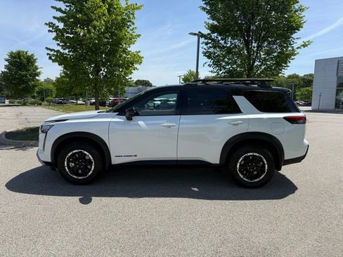 Certified 2026 Nissan Pathfinder Rock Creek AWD/4WD image 9