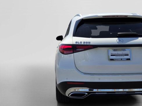 Certified 2026 Mercedes-Benz GLC 300 image 11