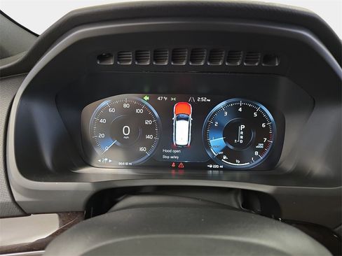 Used 2019 Volvo XC90 T6 Momentum w/ Advanced Package image 22