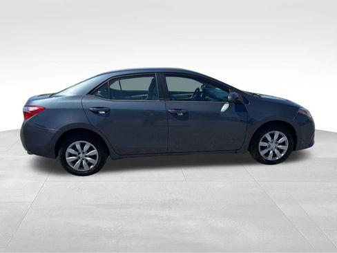 Used 2015 Toyota Corolla LE image 8