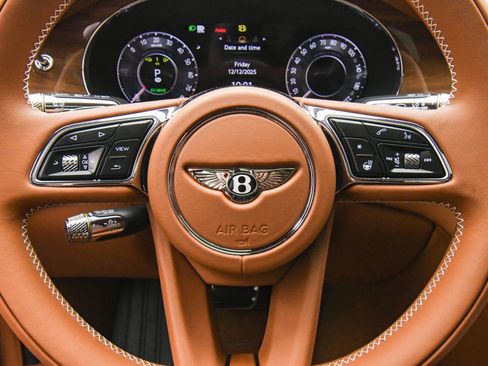New 2026 Bentley Flying Spur Plug-In Hybrid image 33
