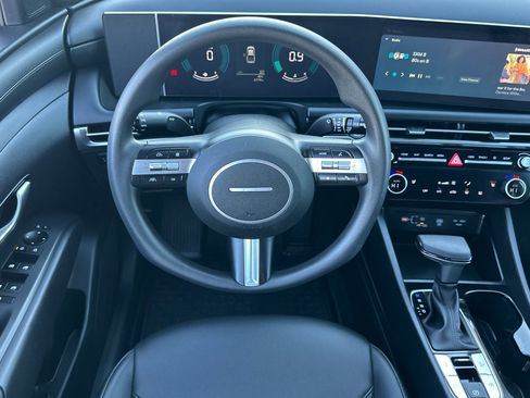 Certified 2025 Hyundai Santa Cruz SEL image 14