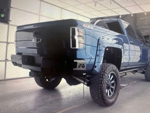 Used 2017 Chevrolet Silverado 3500 LTZ w/ Duramax Plus Package AWD/4WD image 7