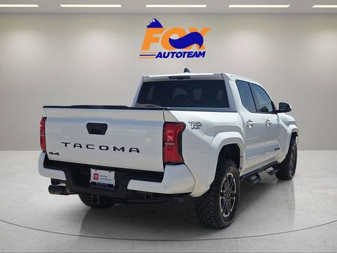 Certified 2025 Toyota Tacoma TRD Sport w/ TRD Sport Upgrade Package AWD/4WD image 4