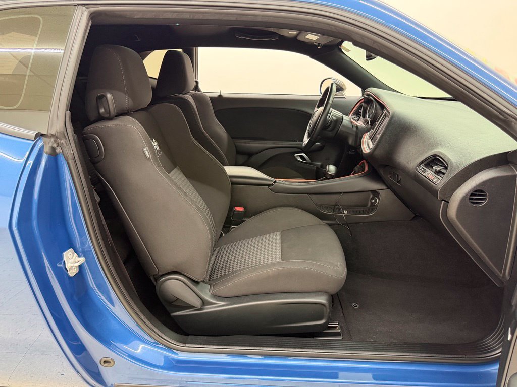 Used 2021 Dodge Challenger R/T Scat Pack RWD image 9