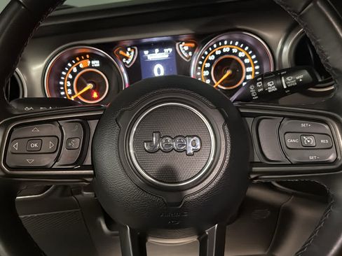 Used 2022 Jeep Wrangler Unlimited Sport AWD/4WD image 11