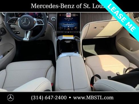 Certified 2025 Mercedes-Benz GLC 300 4MATIC image 8