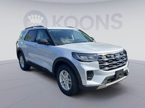 New 2026 Ford Explorer Active AWD/4WD image 2