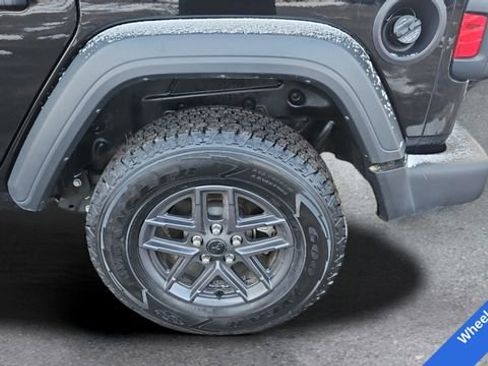 Used 2024 Jeep Wrangler Sport S image 22
