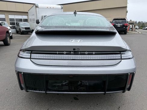 Used 2025 Hyundai Ioniq 6 Limited RWD image 3