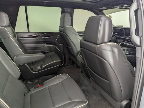 Used 2024 Cadillac Escalade Sport w/ LPO, ONYX Package image 20