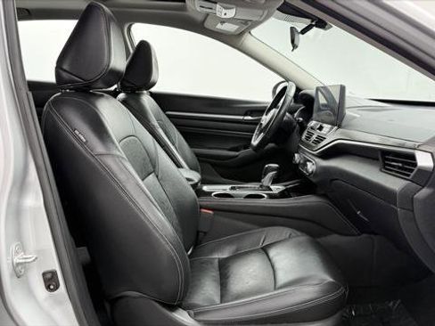 Used 2023 Nissan Altima 2.5 SL FWD image 21