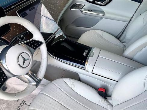 Used 2023 Mercedes-Benz EQE 350+ SUV image 14