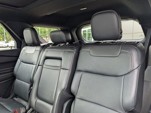 Used 2020 Ford Explorer ST w/ ST High-Performance Pack AWD/4WD image 29