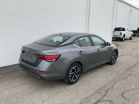 Used 2025 Nissan Sentra SV image 4