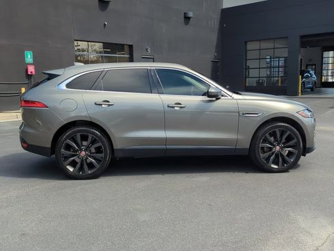 Used 2019 Jaguar F-PACE Portfolio image 4