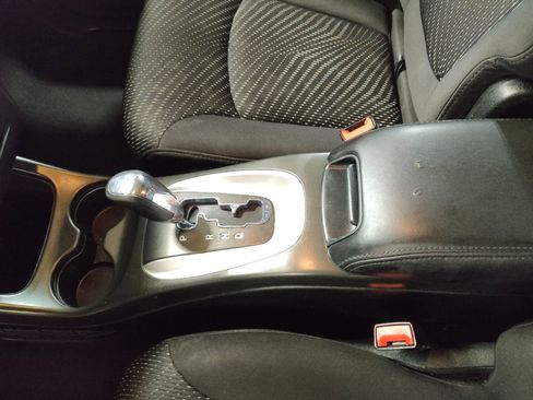 Used 2015 Dodge Journey SXT w/ Flexible Seating Group image 26