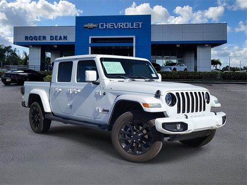 Used 2023 Jeep Gladiator Overland image 1