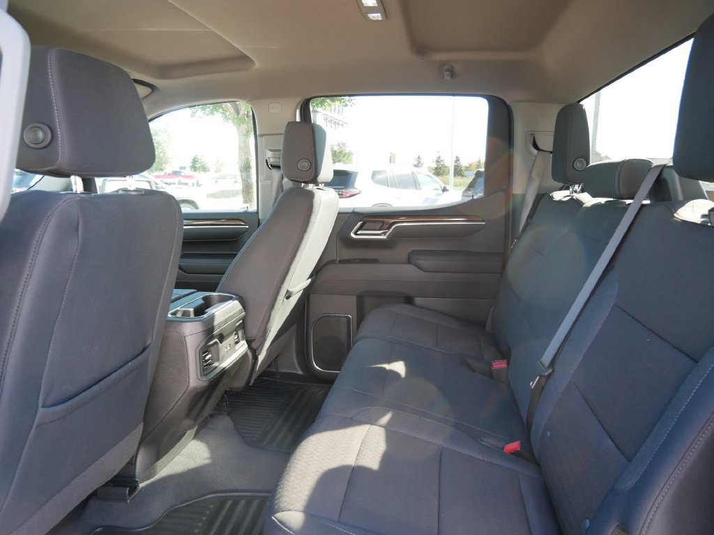 Used 2025 Chevrolet Silverado 1500 LT w/ Z71 Off-Road Package AWD/4WD image 10