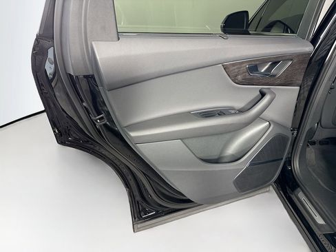 Used 2021 Audi Q7 2.0T Premium Plus image 28