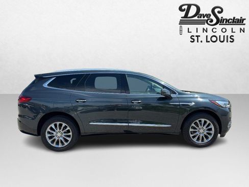 Used 2020 Buick Enclave Essence AWD/4WD image 2