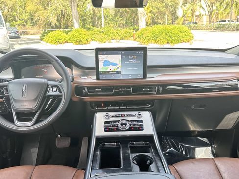 Used 2023 Lincoln Aviator Reserve w/ Jet Package image 15